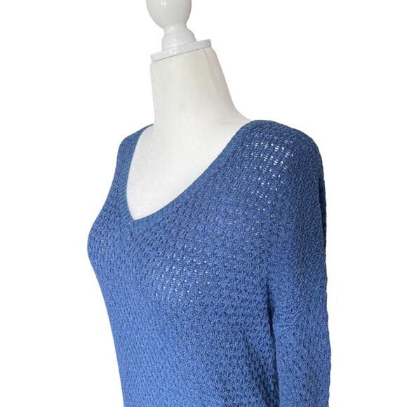 AE American Eagle Blue V-Neck Knit Pullover Sweater Women's Size L Semi-Sheer - Picture 2 of 7